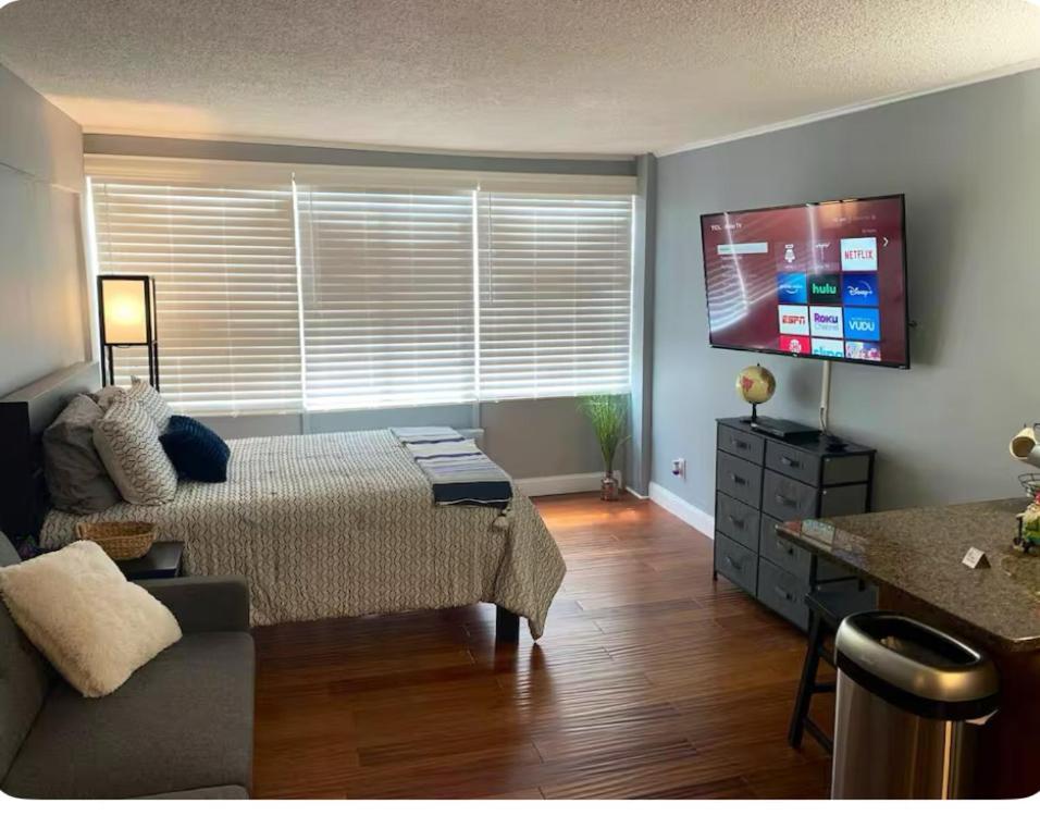 Condo Close To Stadium And Free Parking Ноксвилл Экстерьер фото